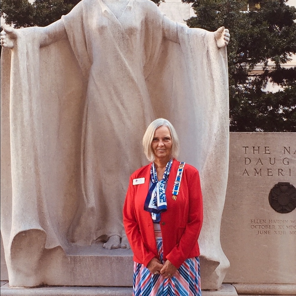 Meet your Posher, Marybeth